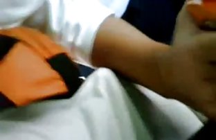 XXX واکنش دختران در هنگام لمس کیر