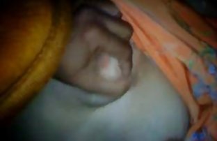 XXX هوشمند فارسی, فیلم مامان با کمک او در حالی که لعنتی