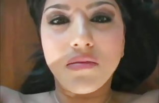 XXX آفتابی هندی سکسی BP لئون راهنمای حرکت تند و سریع