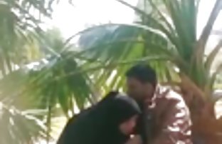 XXX پاکستان چرم گاومیش تا چه حد و تا زمانی که این کار را در پارک عمومی