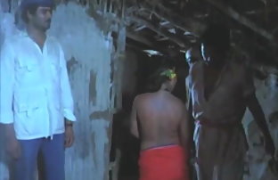 XXX دکتر, انجمن, هنرمند